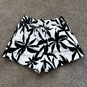 Women’s Shorts Size Small